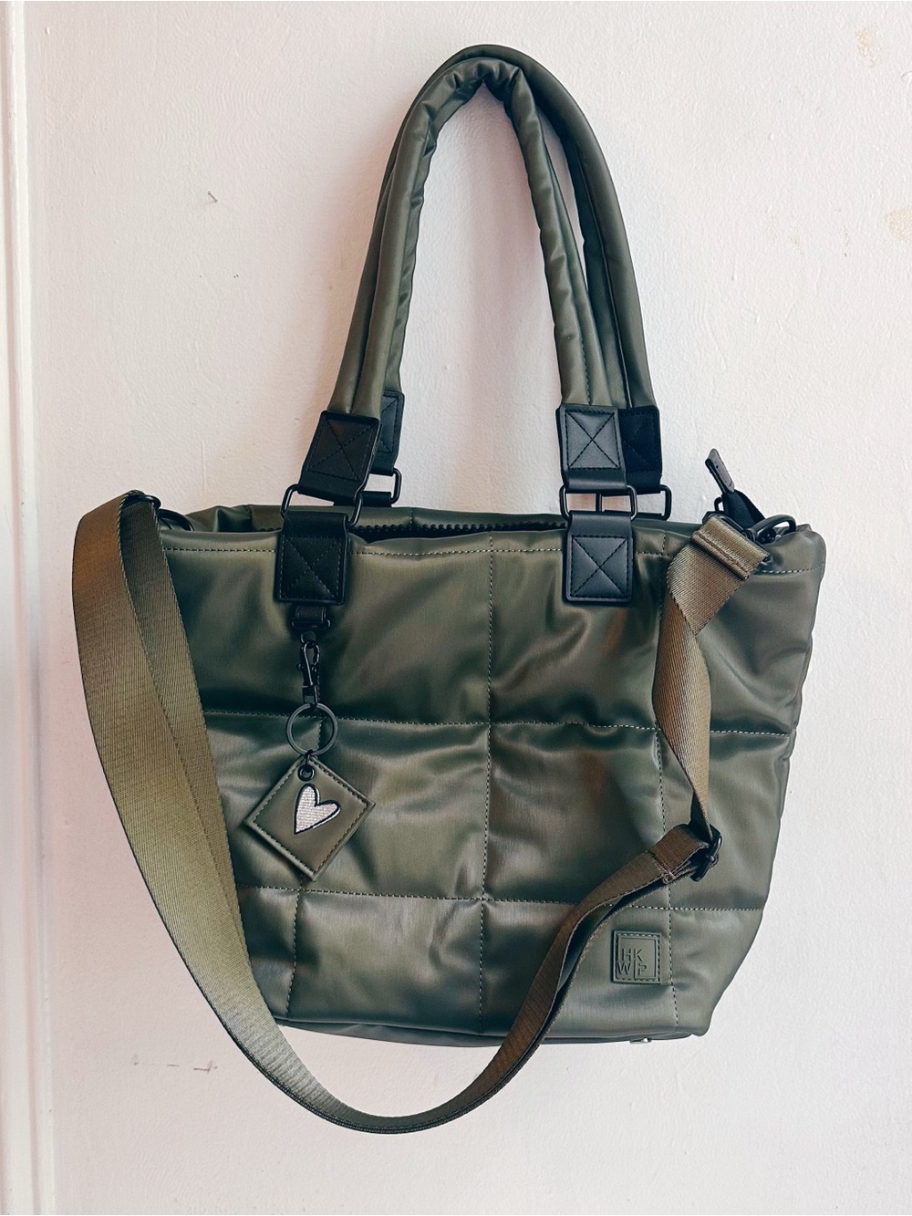 NEW IHKWIP Checkmate Quilted Tote with 2 Crossbody Straps Olive green checkered - Picture 6 of 13